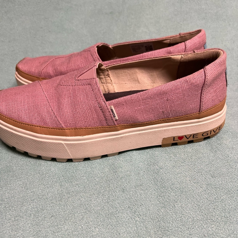 Toms Dusty Rose Canvas Slip-On Shoes platform sole Love Give logo leather trim - Picture 5 of 11